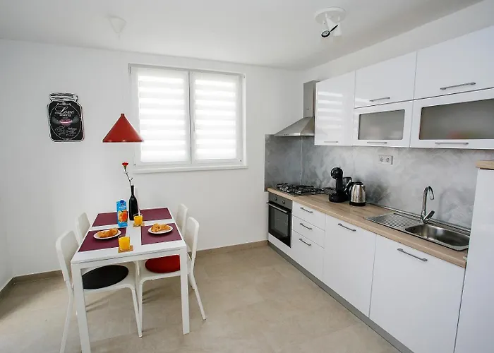 Suzy's Place Apartment Pula