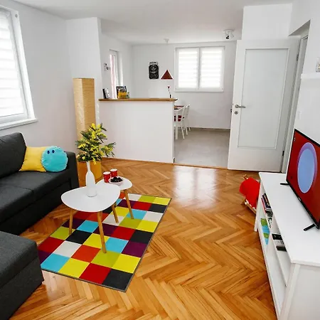 Suzy's Place Apartment Pula