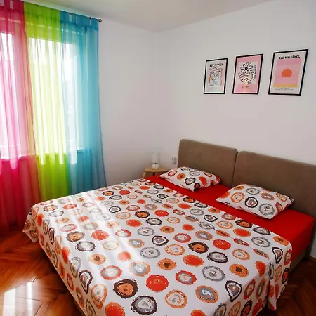 Suzy's Place Apartment *